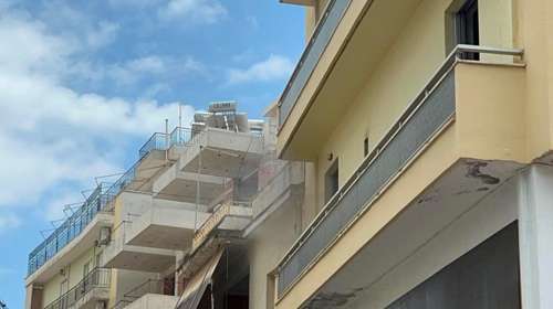Καλαμάτα: Φωτιά ξέσπασε σε διαμέρισμα από φορτιστή κινητού