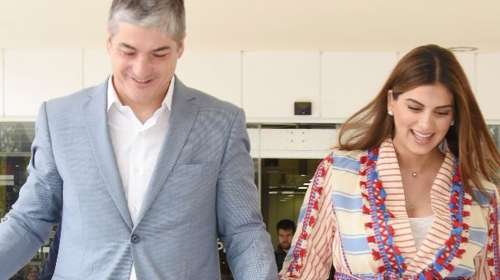 Σταματίνα Τσιμτσιλή: Υπέρλαμπρη με την τελευταία τάση στη βάφτιση της κόρης της Τσολάκη [εικόνες]