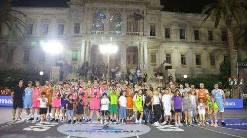 Με 193 ομάδες και 270 αγώνες το Stoiximan AegeanBall Festival κατέρριψε όλα τα ρεκόρ στη Σύρο!