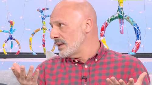 Νίκος Μουτσινάς: "Τέσσερα χρόνια προσπαθούσα να δημιουργήσω μονογονεϊκή οικογένεια, το κράτος δεν βοήθησε" [βίντεο]