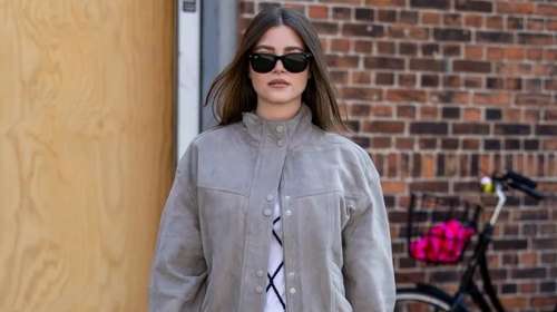 Τα νέα sneakers της Oysho συνδυάζουν δύο μεγάλες τάσεις της σεζόν: Αξίζει να τα δεις