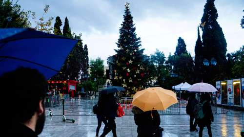 Καιρός: "Κλείδωσαν" οι βροχές και οι καταιγίδες για Παραμονή και ανήμερα των Χριστουγέννων
