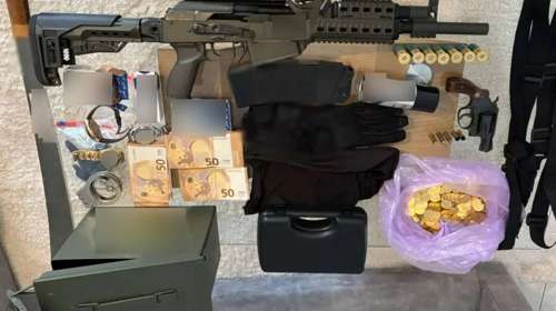 Οικογενειακή υπόθεση η απάτη με χρυσές λίρες και λεία πάνω από 120.000 ευρώ - Πώς δρούσαν από την άνοιξη του 2021