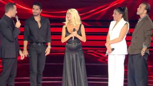 The Voice: Η συγκινητική βραδιά για τον Γιώργο Μαζωνάκη - Οι ερμηνείες, οι αναμνήσεις και τα λόγια καρδιάς [βίντεο]