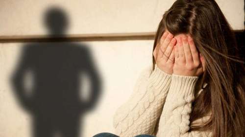 Θεσσαλονίκη: Χειροπέδες σε 21χρονο που αυνανιζόταν δημοσίως μπροστά σε δύο γυναίκες