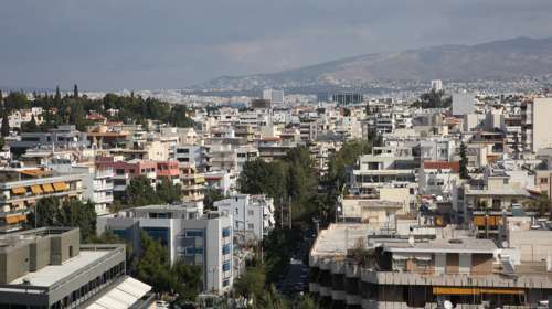 Ευρωπαϊκή Επιτροπή: Παρουσίασε "το πρώτο στην ιστορία Ευρωπαϊκό Σχέδιο για την Προσιτή Στέγαση"