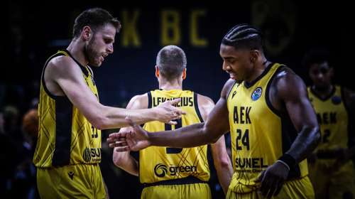 ΑΕΚ - Άλμπα Βερολίνου 88-80: Εστρωσε τον δρόμο προς το Final-4 της Καταλονίας με Χαραλαμόπουλο και Μπάρτλεϊ