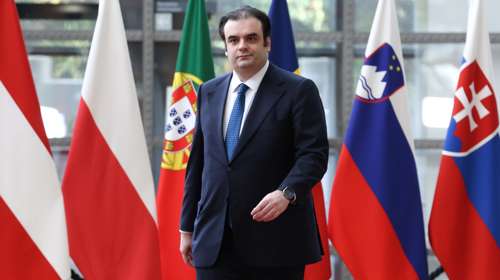 Πιερρακάκης στο Eurogroup: "Είναι ζωτικής σημασίας να διαφυλάξουμε τον διεθνή ρόλο του ευρώ"