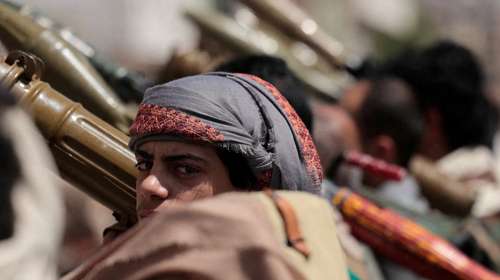 Φλέγεται η Μέση Ανατολή: 13η νύχτα βομβαρδισμών των ΗΠΑ στο Ιράν, νέο χτύπημα από τους Χούθι -Εκτοξεύεται το πετρέλαιο