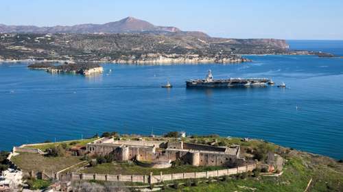 Σούδα: Συνελήφθη Πολωνός ως ύποπτος για κατασκοπεία - Φωτογράφιζε πλοία στη βάση