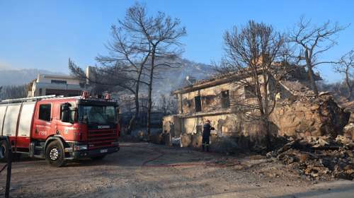 Σαλαμίνα: Νέα στοιχεία για τη φονική φωτιά - Αμέλεια στα Περιστέρια, ενδείξεις εμπρησμού στα Σελήνια