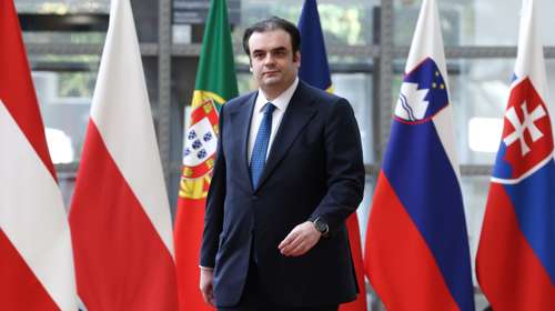 Πιερρακάκης: Iσχυρή και ανθεκτική η ελληνική οικονομία με ανάπτυξη κοντά στο 2%