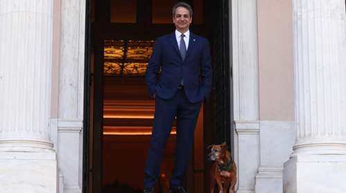 Στην Αθήνα αύριο ο έμίρης του Κατάρ: Όσα θα συζητηθούν με τον Kυριάκο Μητσοτάκη