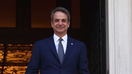 Ο Μητσοτάκης ευχήθηκε... "χρόνια πολλά" στη Μαντόνα - Δημοσίευσε βίντεο από τις διακοπές της στην Ελλάδα