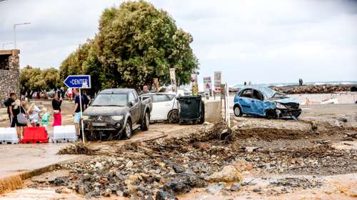 Κρήτη: Έσπασε το "φράγμα" των 100 χιλιοστών βροχής - Φούσκωσε το ποτάμι στα Ζωνιανά, εκδόθηκε 112, πλημμύρισαν δρόμοι