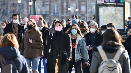 Κορονοϊός: Νέες οδηγίες από τα CDC - Δεν χρειάζεται να μείνετε σπίτι για 5 μέρες αν δεν έχετε συμπτώματα