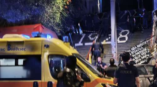 Δολοφονία στα Εξάρχεια: 25χρονος Τούρκος το θύμα -  Προηγήθηκε καυγάς ανάμεσα στους δύο άνδρες  -Ολα τα σενάρια