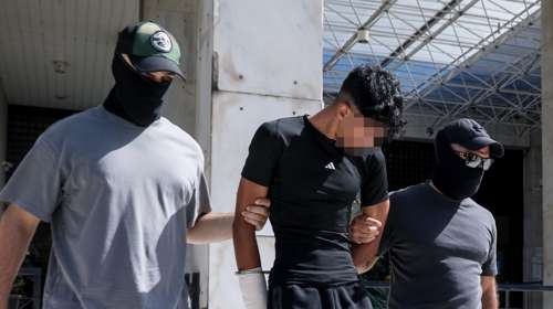 Δολοφονία Σταύρου Γεωργίου: Αμίλητος και με σκυμμένο κεφάλι ο 28χρονος φονιάς - Τι υποστηρίζει