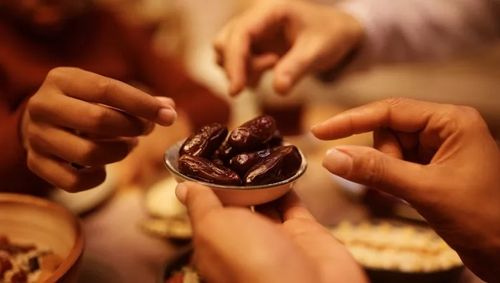 5 θαυματουργά σνακ που τρώνε οι γυναίκες με λαμπερή και νεανική επιδερμίδα
