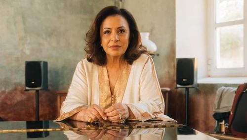 Η Χάρις Αλεξίου σε μία σπάνια εξομολόγηση: "Δεν είναι εντάξει ο έρωτας - Είμαι μόνη μου από το 2004"