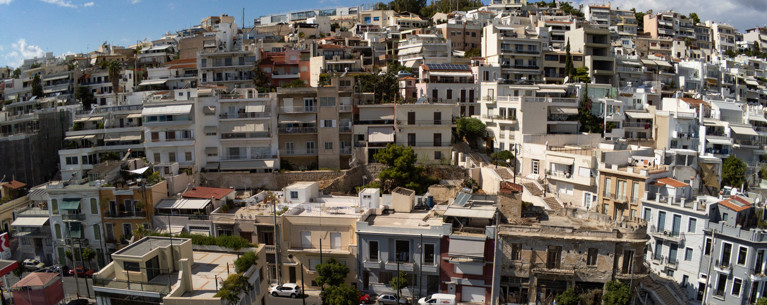 Πώς θα γλιτώστε τα πρόστιμα για αυθαίρετα και λάθος τ.μ.