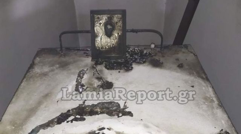 Λαμία Εμπρησμός Εκκλησάκι