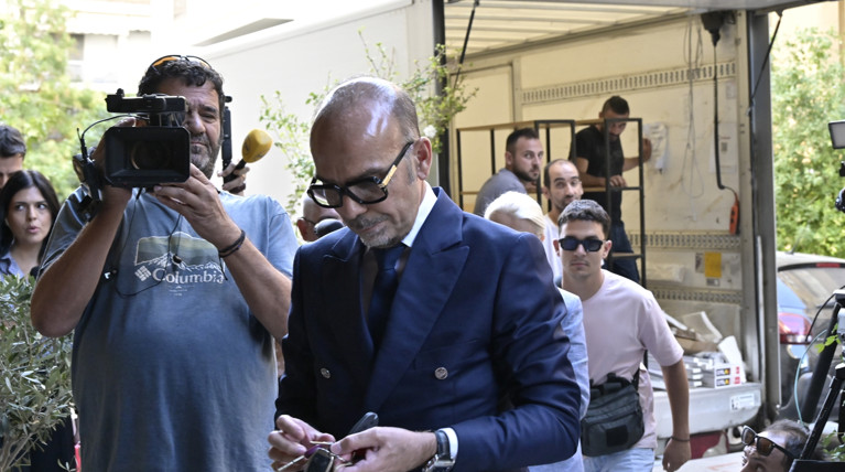 ιατρειο κολωνακι μαζωνακησ
