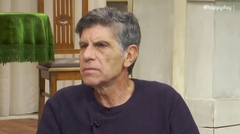 Γιάννης Μπέζος