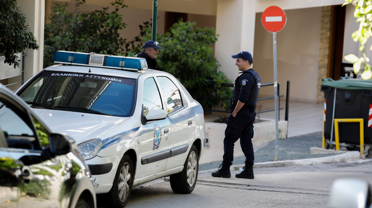 Ηλιούπολη περιπολικό αστυνομικός