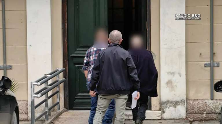 Σοκ στην Αργολίδα: Πυροβόλησε συγγενή του στο πρόσωπο με κυνηγετικό όπλο για κτηματικές διαφορές