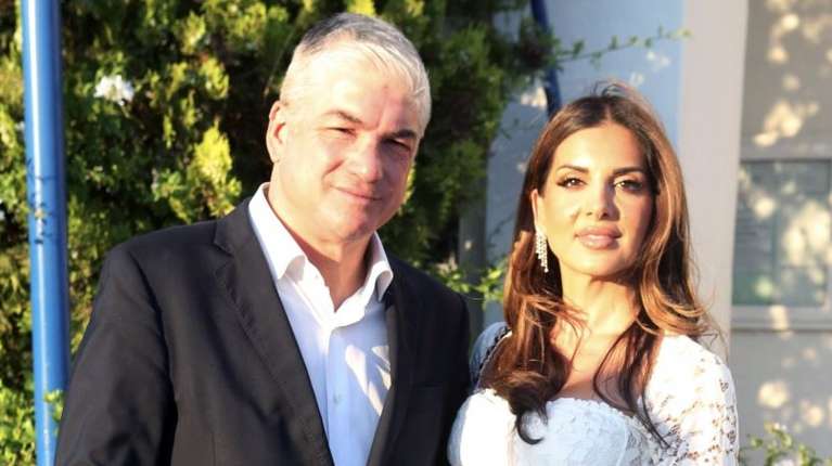 Η Σταματίνα Τσιμτσιλή και η κόρη της Νάγια ετοιμάζουν το lunch box του Γιάννη - Εφραίμ