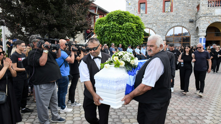 Δράμα κηδεία