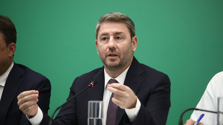 ΝΙΚΟΣ ΑΝΔΡΟΥΛΑΚΗΣ
