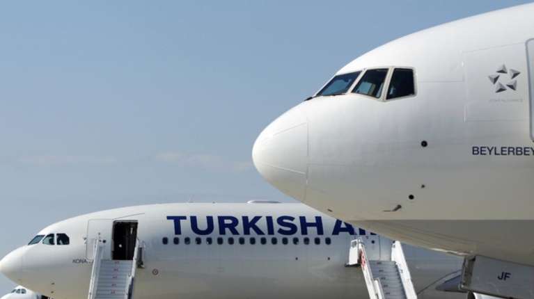 Χαμός σε πτήση από Τουρκία σε Γερμανία: Ανδρας χαστούκισε αεροσυνοδό γιατί δεν ήθελε να καθίσει δίπλα σε γυναίκα