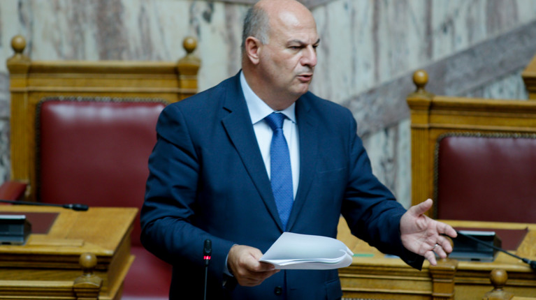 Κώστας Τσιάρας