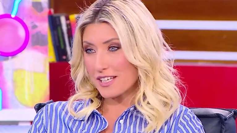 Σία Κοσιώνη: Το σχόλιο για τη διάδοχό της στον ΣΚΑΪ, Λένα Φλυτζάνη - Τα τρυφερά λόγια για τον Κώστα Μπακογιάννη