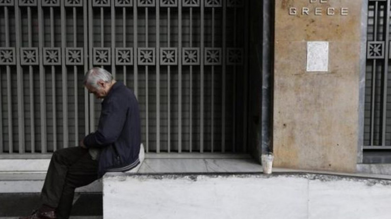 Πρόβλεψη-σοκ της Oxford Economics: «Βλέπει» ύφεση 2,9% στην Ελλάδα το 2016