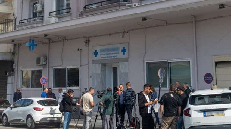 Θεσσαλονίκη: Κακοποίηση και άθλιες εγκαταστάσεις στην κλινική - Στο "κόκκινο" η αγωνία για τους 46 ασθενείς