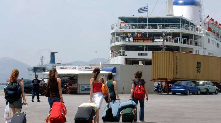 Κυρανάκης: Kίνδυνος αυξήσεων σε ακτοπλοϊκά και αεροπορικά εισιτήρια όσο διαρκεί ο πόλεμος