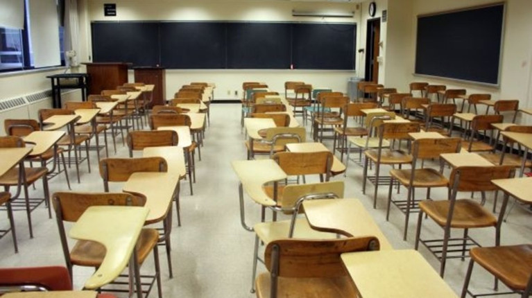 Κλειστά για πρώτη φορά μετά από 20 χρόνια τα δημόσια ΙΕΚ