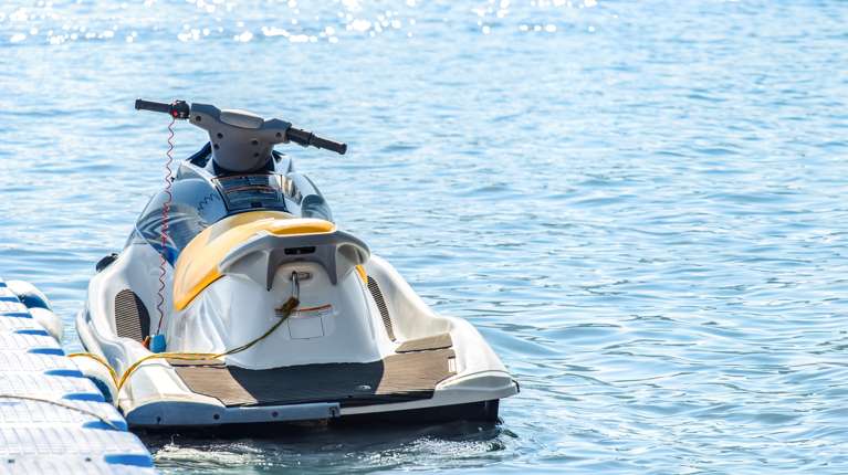 Τρεις Τούρκοι έφθασαν παράνομα στην Κω με τζετ σκι - Ανήλικος ο ένας, έφερε και όπλο