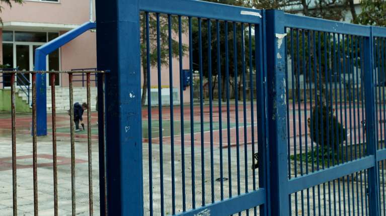 Εκκενώθηκε το σχολικό συγκρότημα στην Γκράβα υπό τον φόβο διαρροής αερίου
