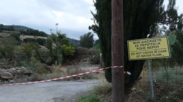 Ώρες αγωνίας στο Ρέθυμνο: Σε κατάσταση έκτακτης ανάγκης ο Μυλοπόταμος - Κακοκαιρία με τραγικές διαστάσεις
