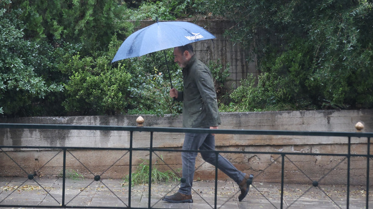 ΚΑΙΡΟΣ ΚΑΤΑΙΓΙΔΑ ΒΡΟΧΗ ΑΘΗΝΑ