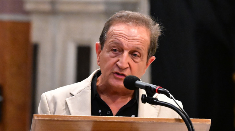 μπιμπιλασ επικηδειοσ