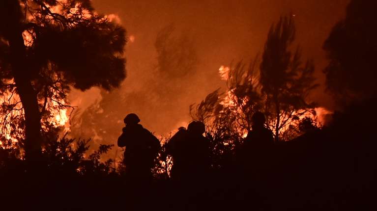 Φωτιά αργά το βράδυ στον Πανασό Ηρακλείου Κρήτης - Αμεση κινητοποίηση της Πυροσβεστικής