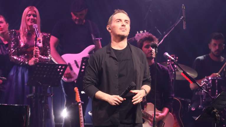 Χειρουργήθηκε ο Μιχάλης Χατζηγιάννης: Έκτακτη αναβολή συναυλίας του - Σε τι επέμβαση υποβλήθηκε