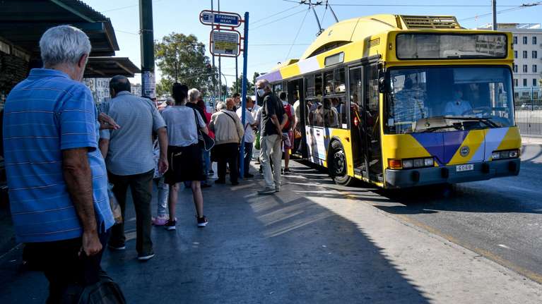 Σε ισχύ το θερινό πρόγραμμα λειτουργίας των ΜΜΜ: Τι αλλάζει για τους επιβάτες το καλοκαίρι