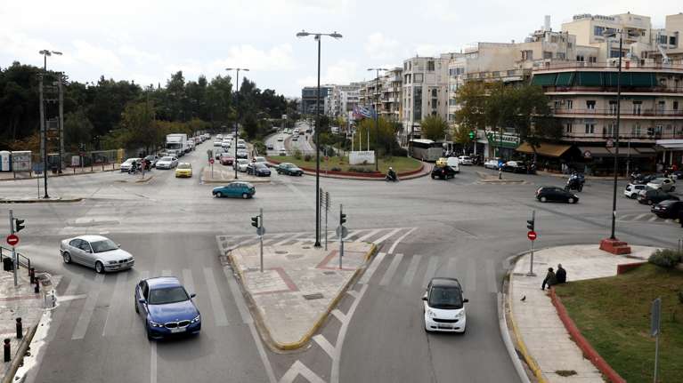 Τέλη κυκλοφορίας: Ιδια τα ποσά, αλλά με αλλαγές στα πρόστιμα - Τι ισχύει για το ΚΤΕΟ