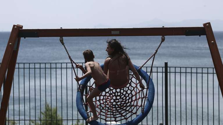e-ΕΦΚΑ: Ξεκινούν αύριο, 2/6, οι αιτήσεις για τις καλοκαιρινές κατασκηνώσεις  - Οσα πρέπει να ξέρετε